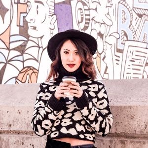 Leopard print cropped sweater